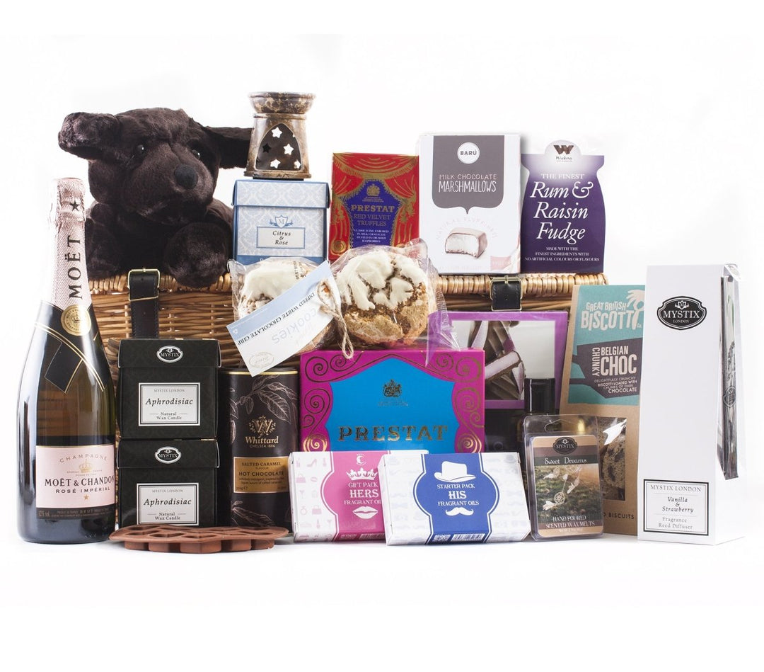 Cosy Couples Deluxe Hamper - Mystic Moments UK