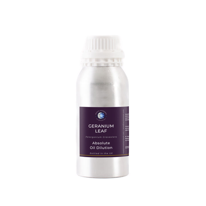 Diluizione dell'olio assoluto di foglie di geranio